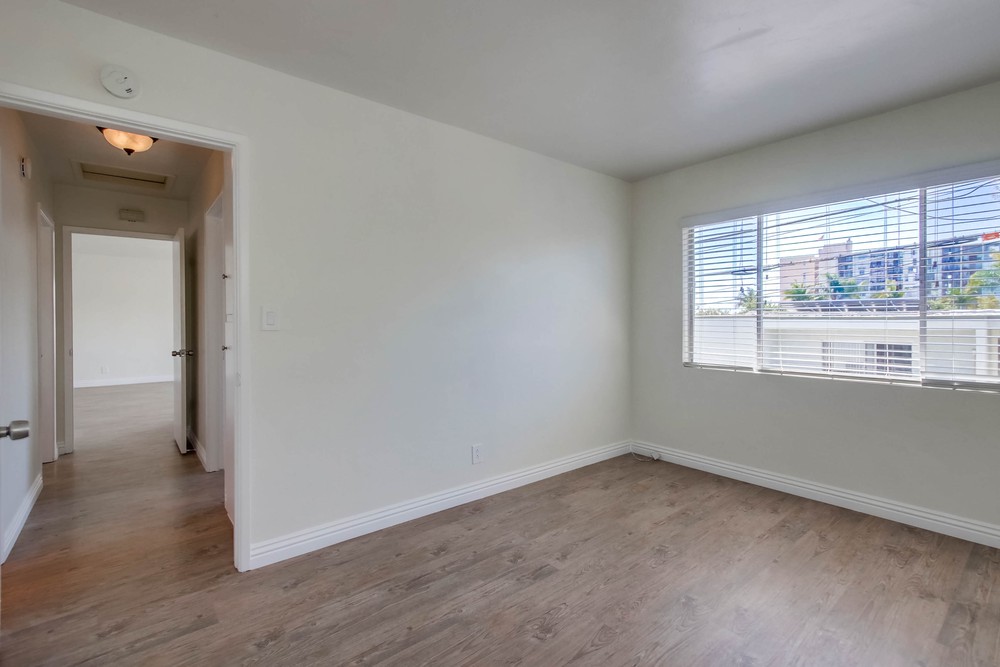 Virtual tour photo 21 of 30 for 955 1/2 Opal St
