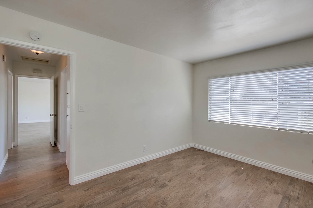 Virtual tour photo 25 of 30 for 955 1/2 Opal St