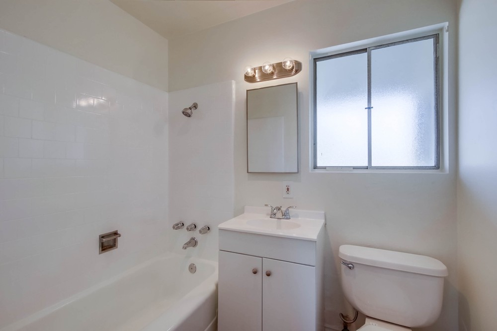 Virtual tour photo 27 of 30 for 955 1/2 Opal St
