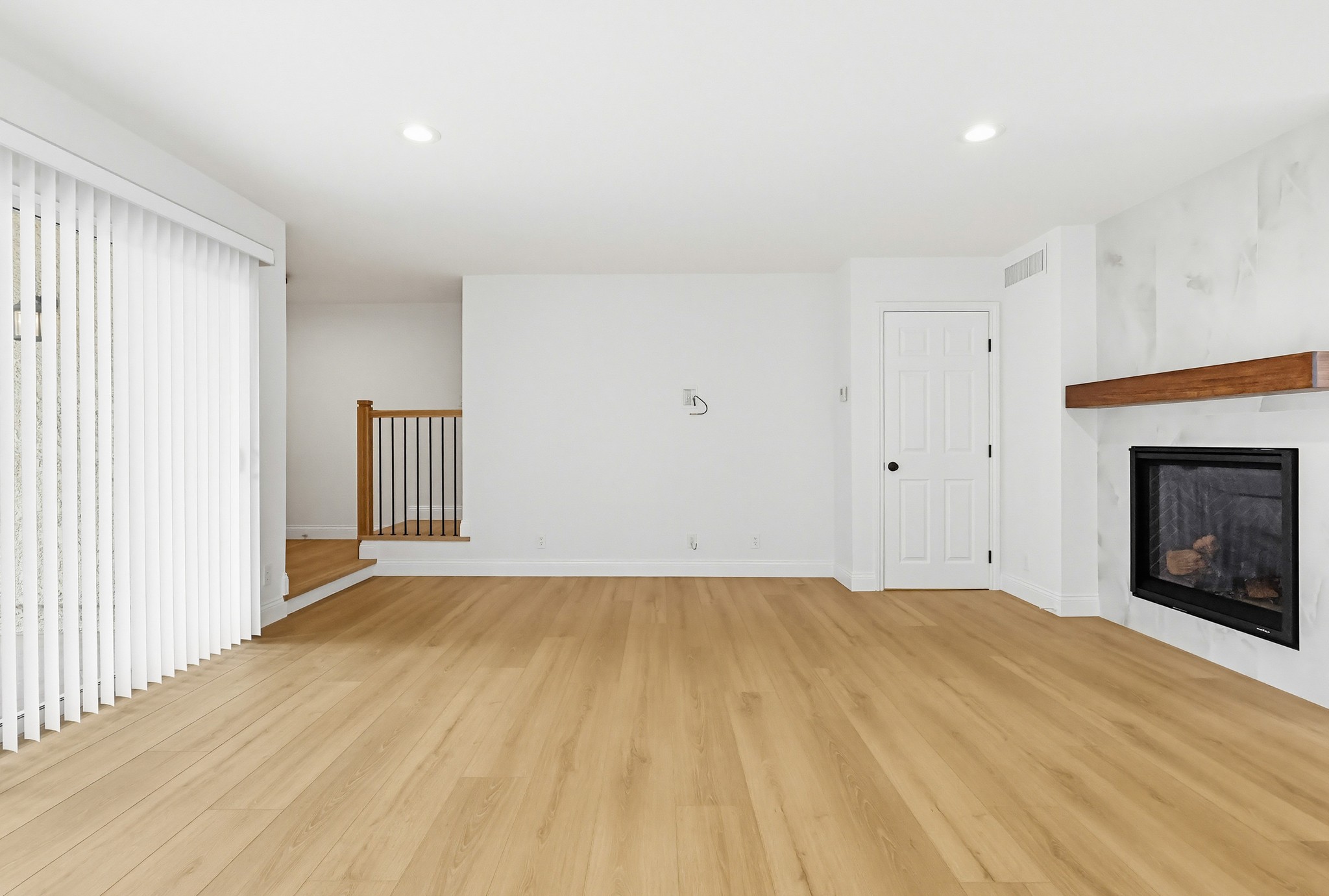 Virtual tour photo 14 of 103 for 9552 Vía Milano