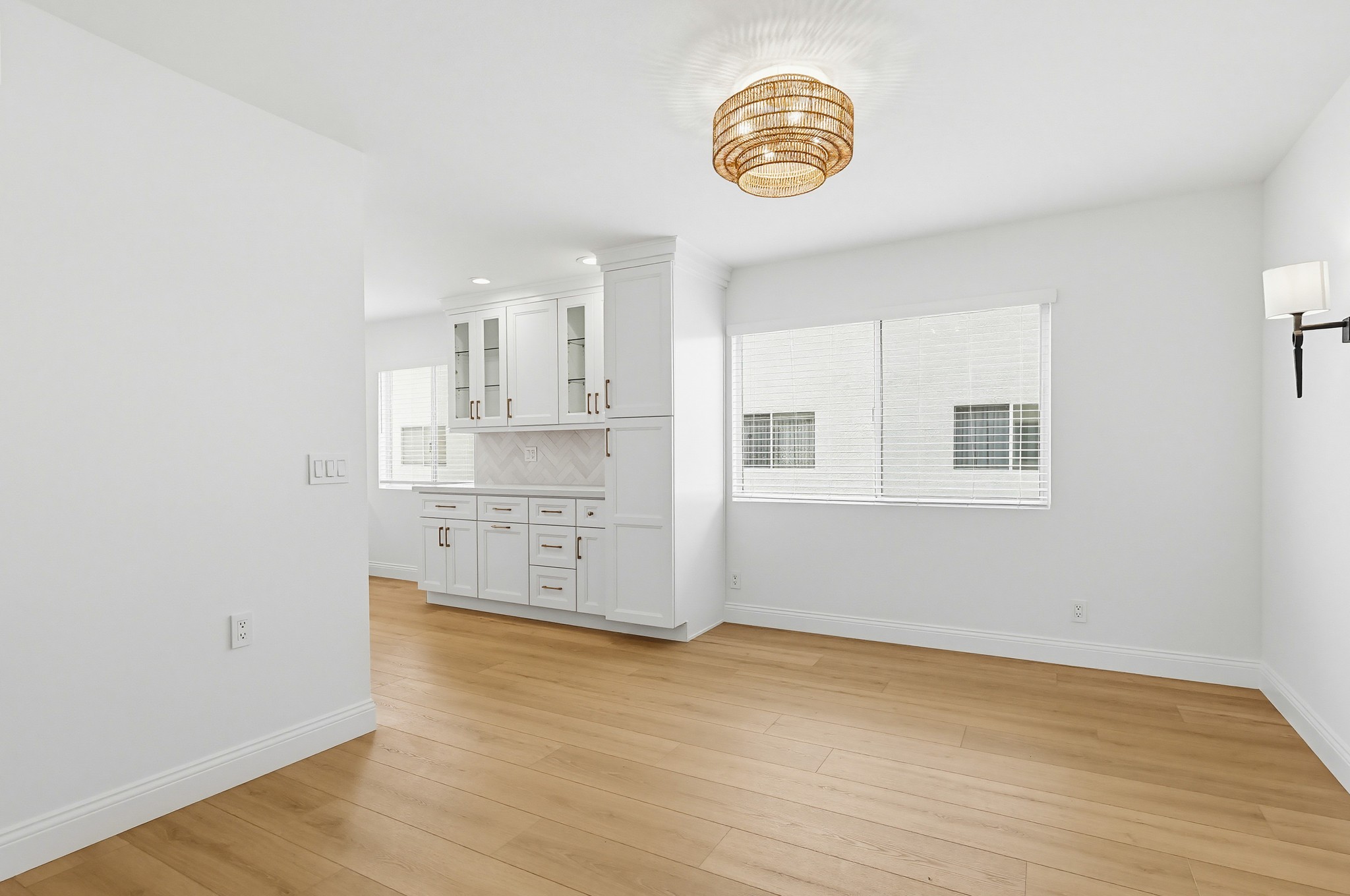 Virtual tour photo 17 of 103 for 9552 Vía Milano
