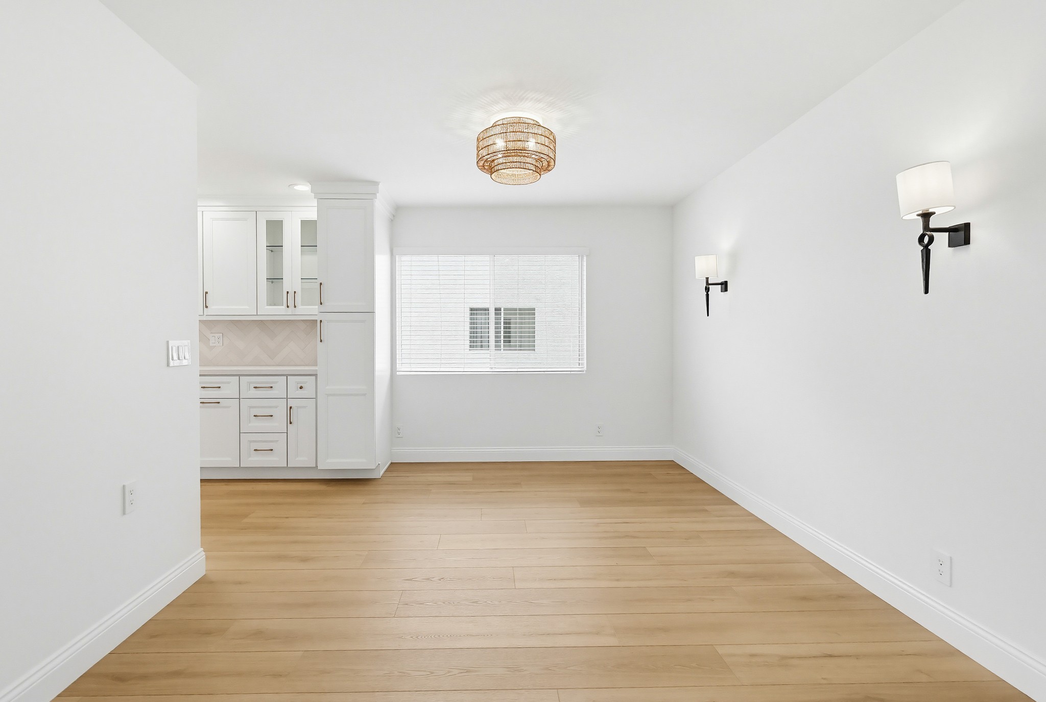 Virtual tour photo 18 of 103 for 9552 Vía Milano