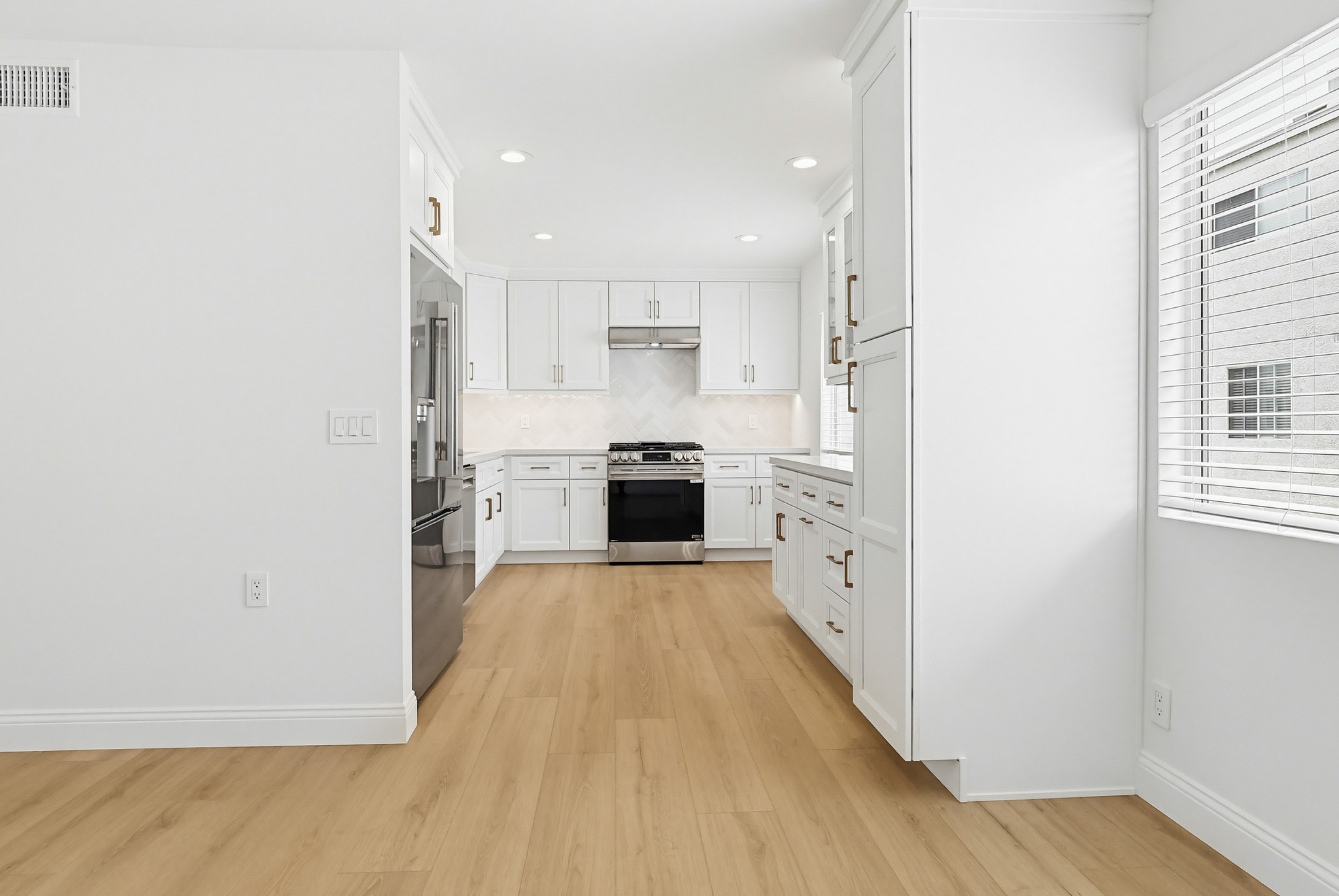 Virtual tour photo 21 of 103 for 9552 Vía Milano
