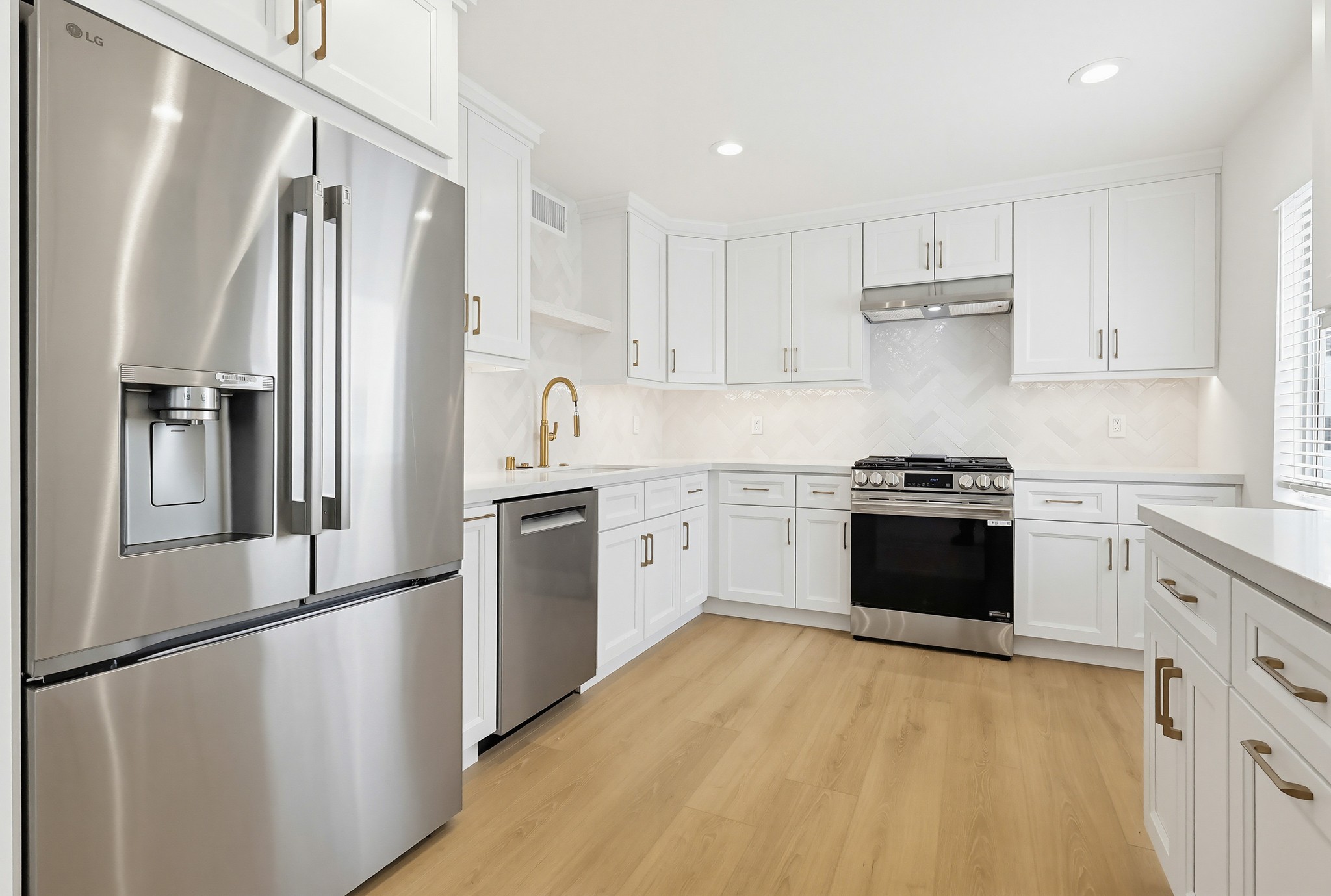 Virtual tour photo 23 of 103 for 9552 Vía Milano