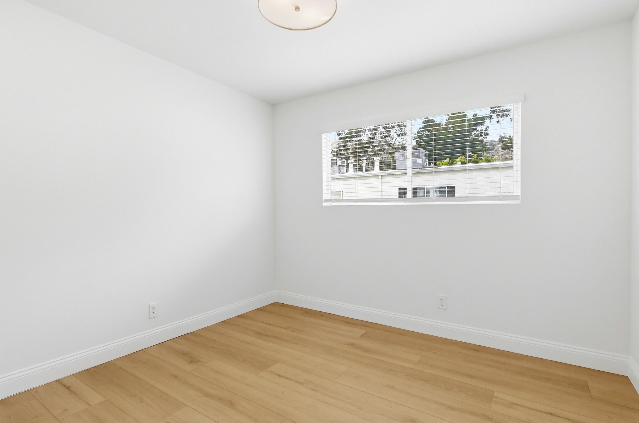 Virtual tour photo 33 of 103 for 9552 Vía Milano