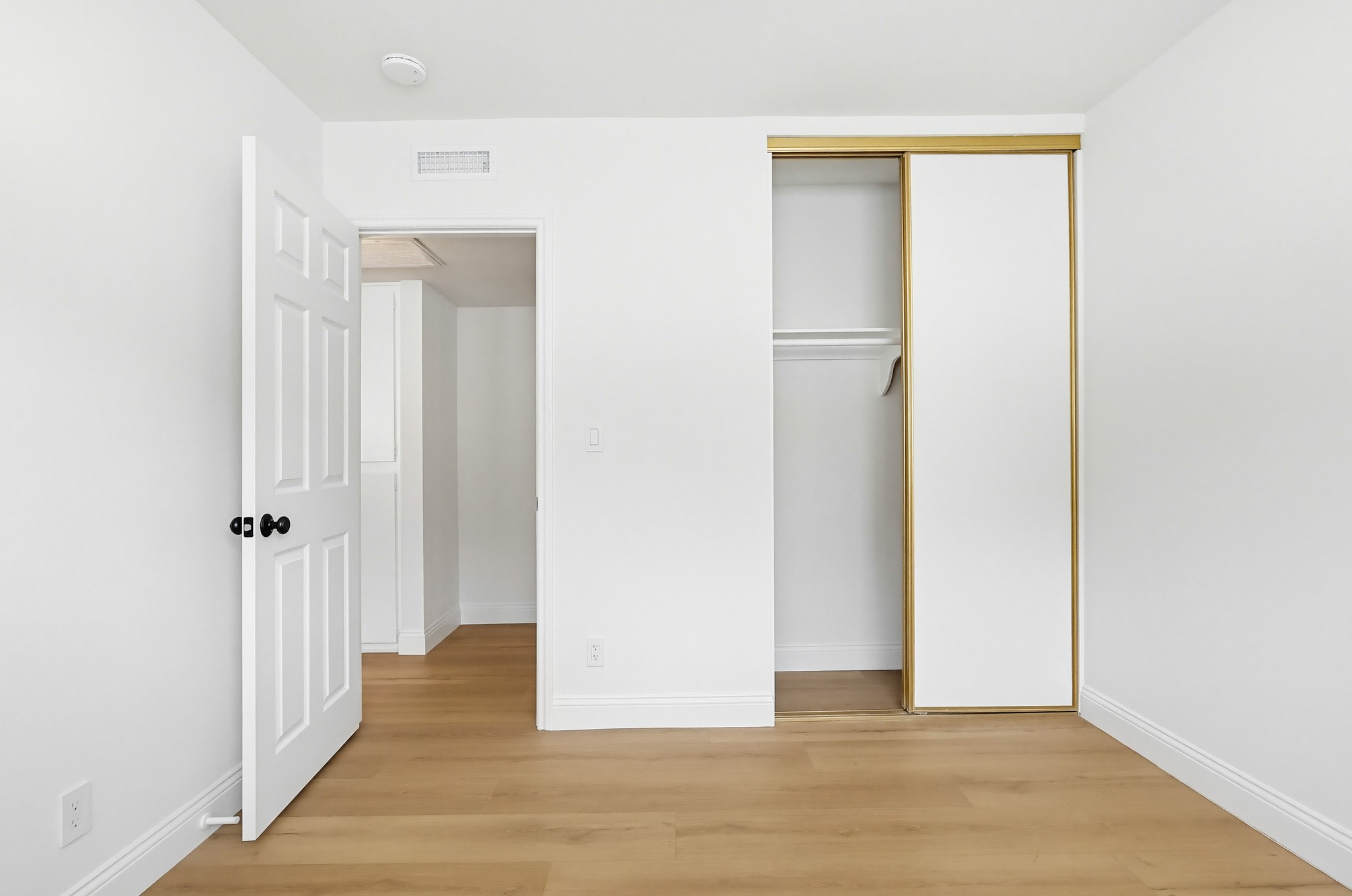 Virtual tour photo 36 of 103 for 9552 Vía Milano
