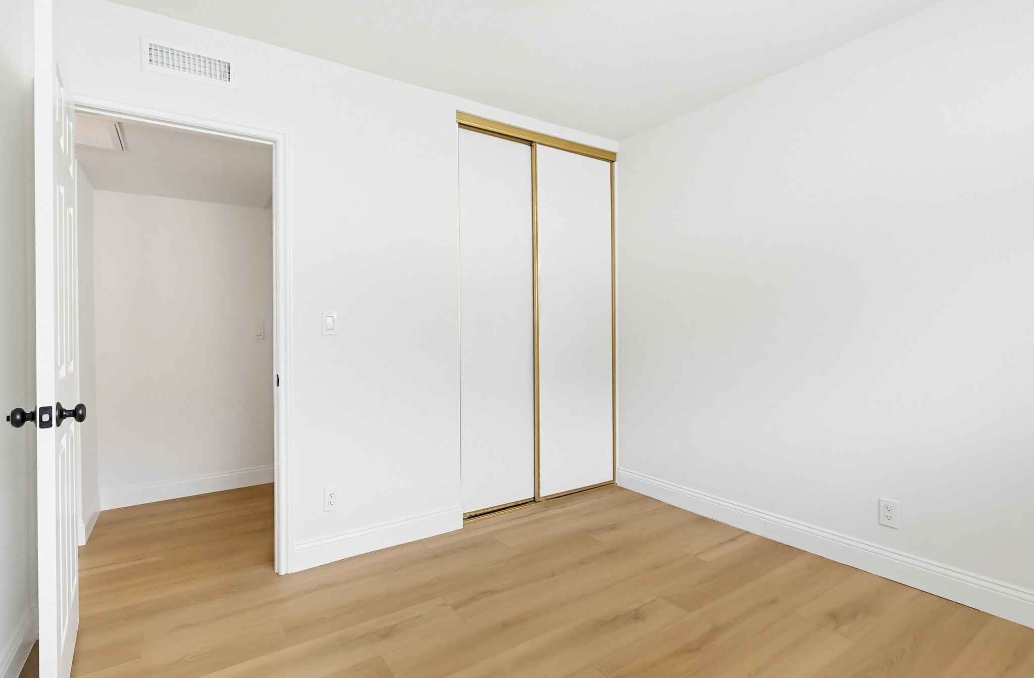 Virtual tour photo 37 of 103 for 9552 Vía Milano