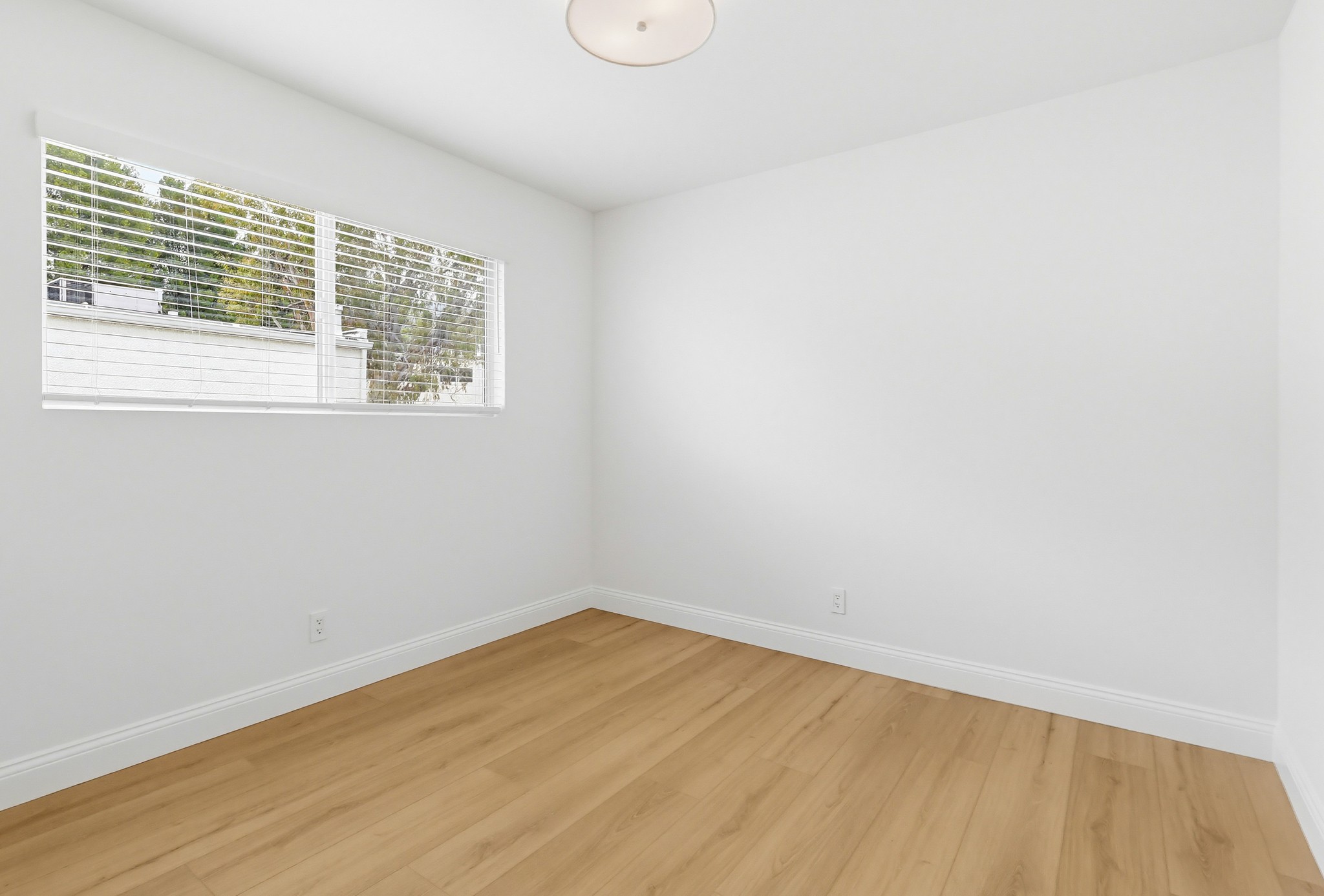 Virtual tour photo 39 of 103 for 9552 Vía Milano