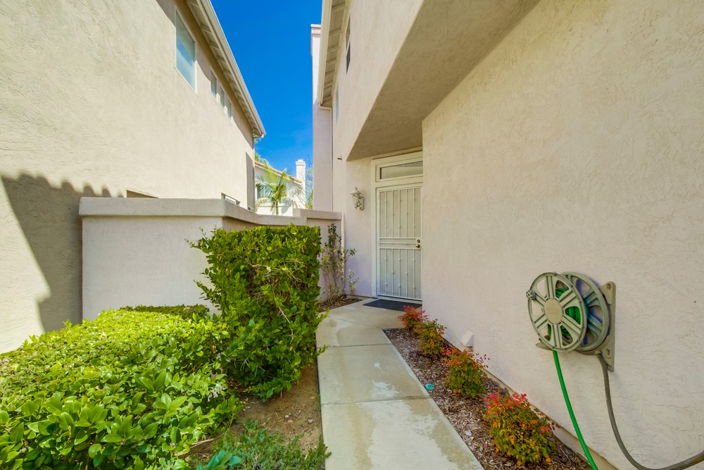 Virtual tour photo 6 of 43 for 9557 Compass Point Dr S