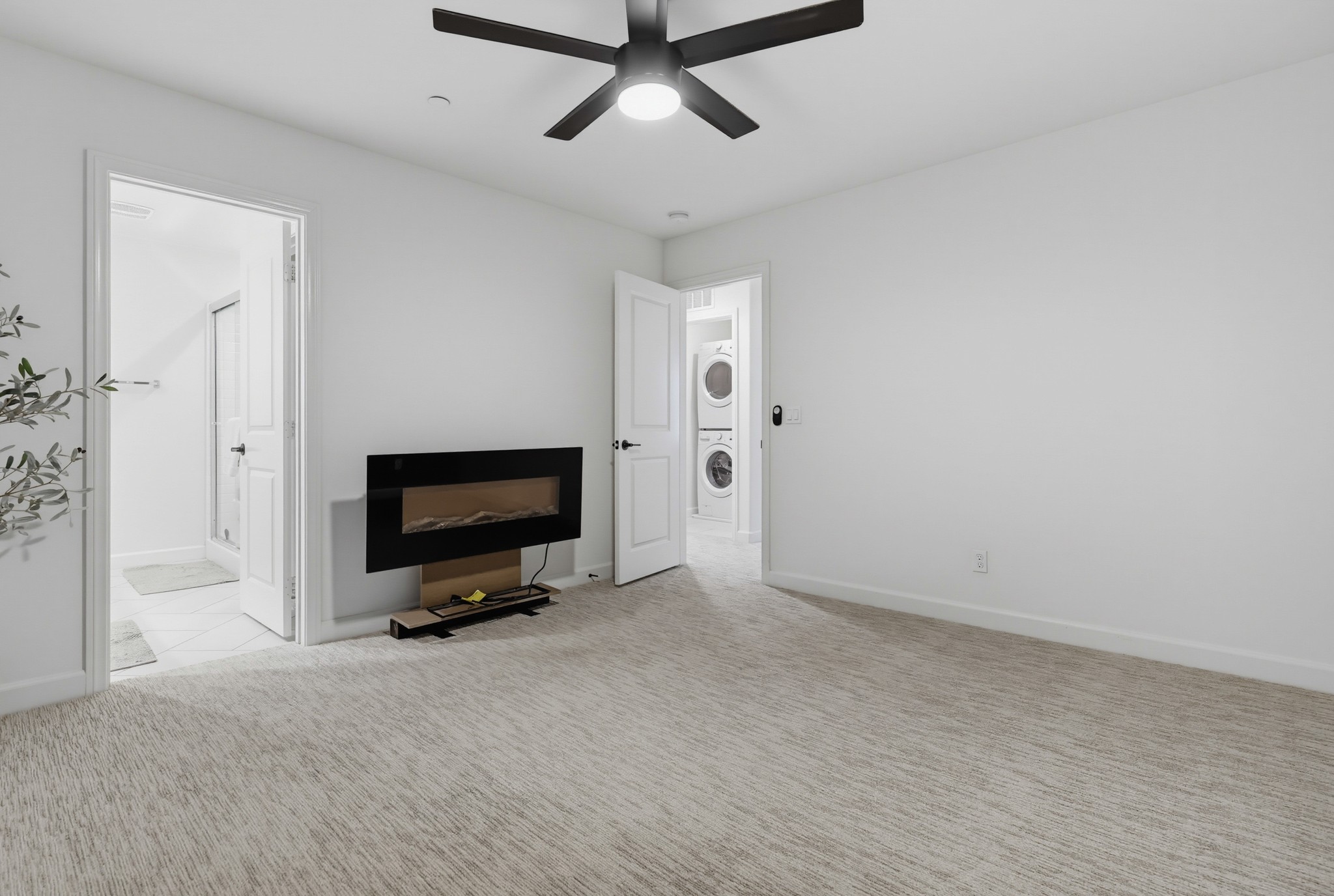 Virtual tour photo 33 of 52 for 956 Blackstone Dr
