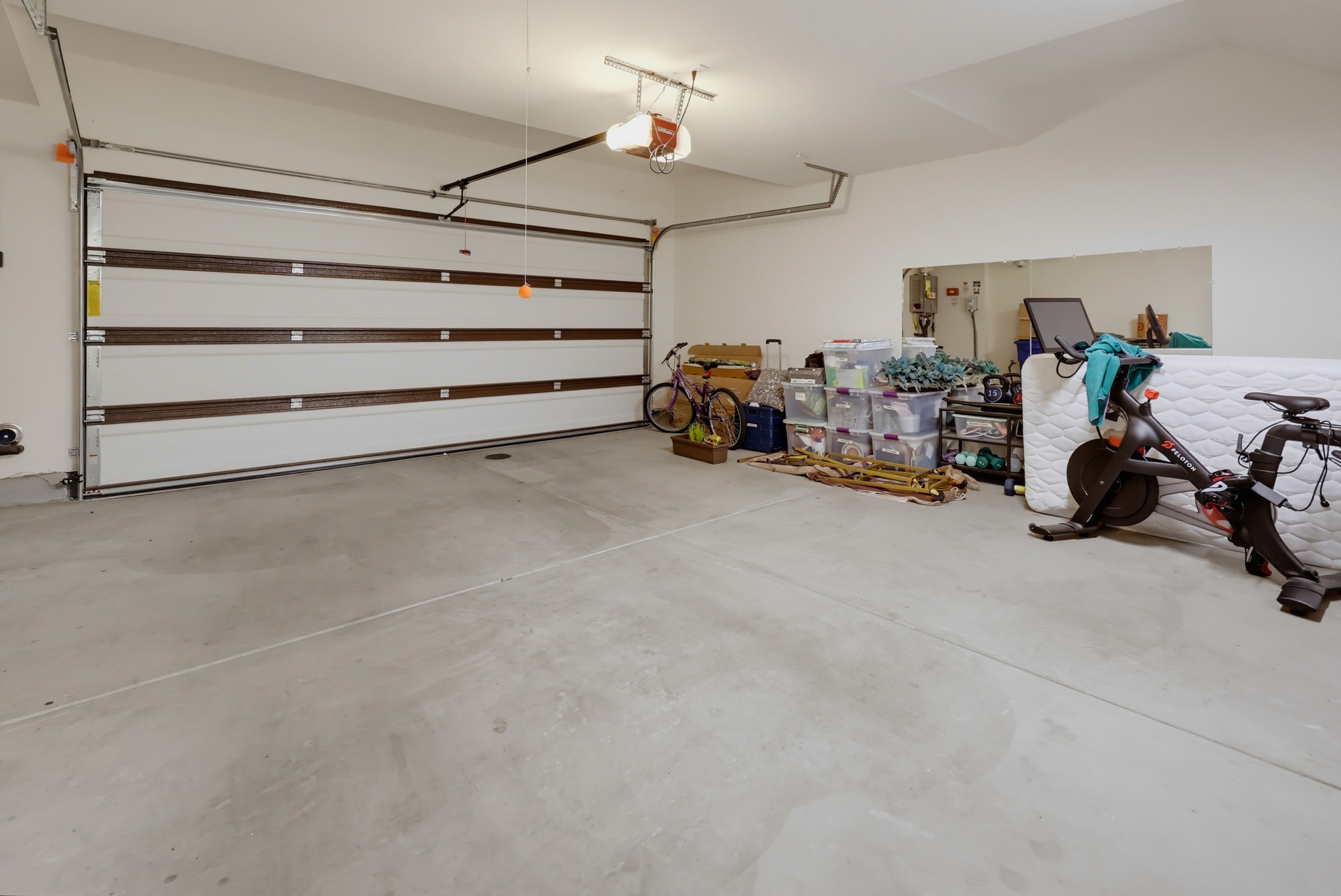 Virtual tour photo 44 of 52 for 956 Blackstone Dr