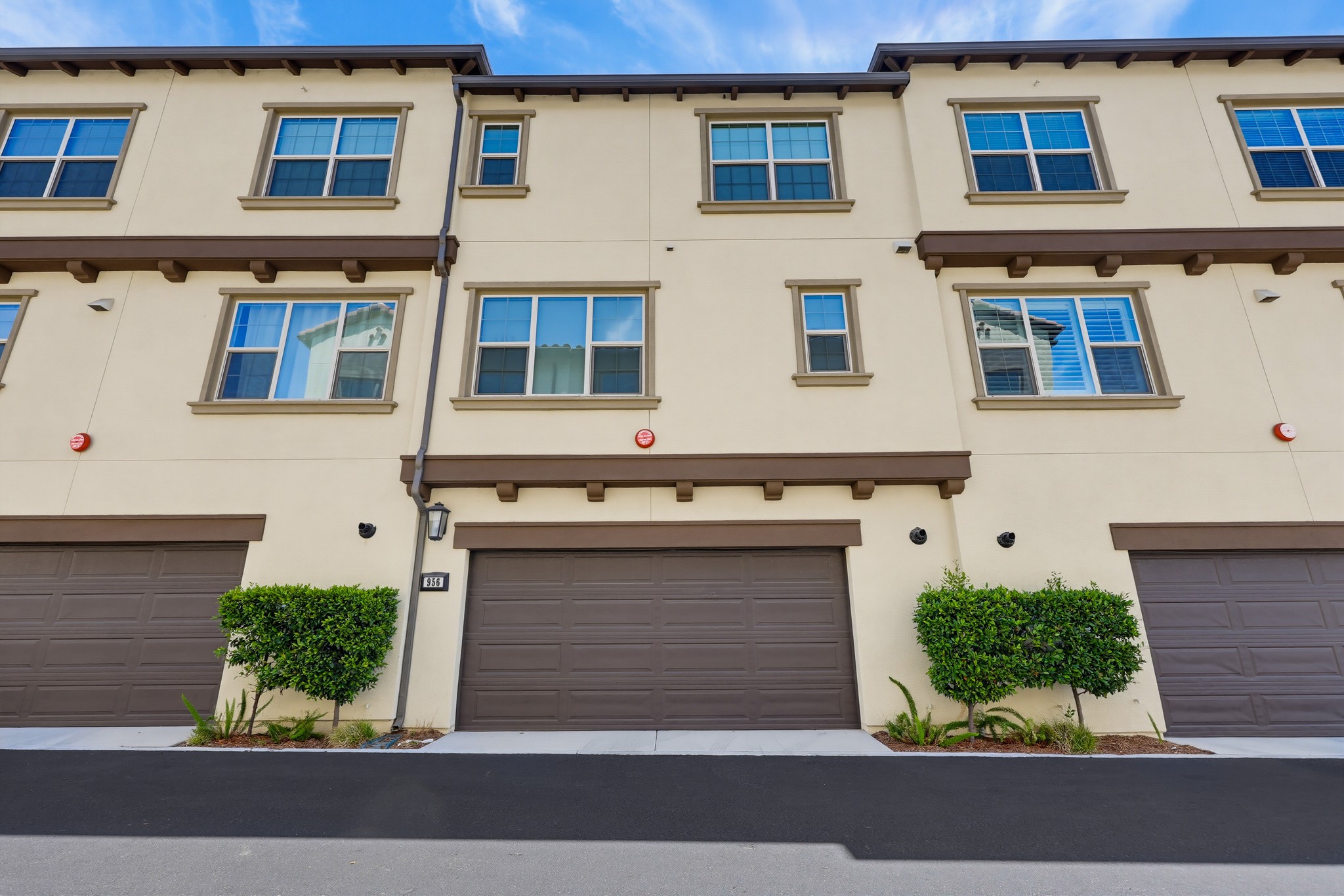 Virtual tour photo 46 of 52 for 956 Blackstone Dr