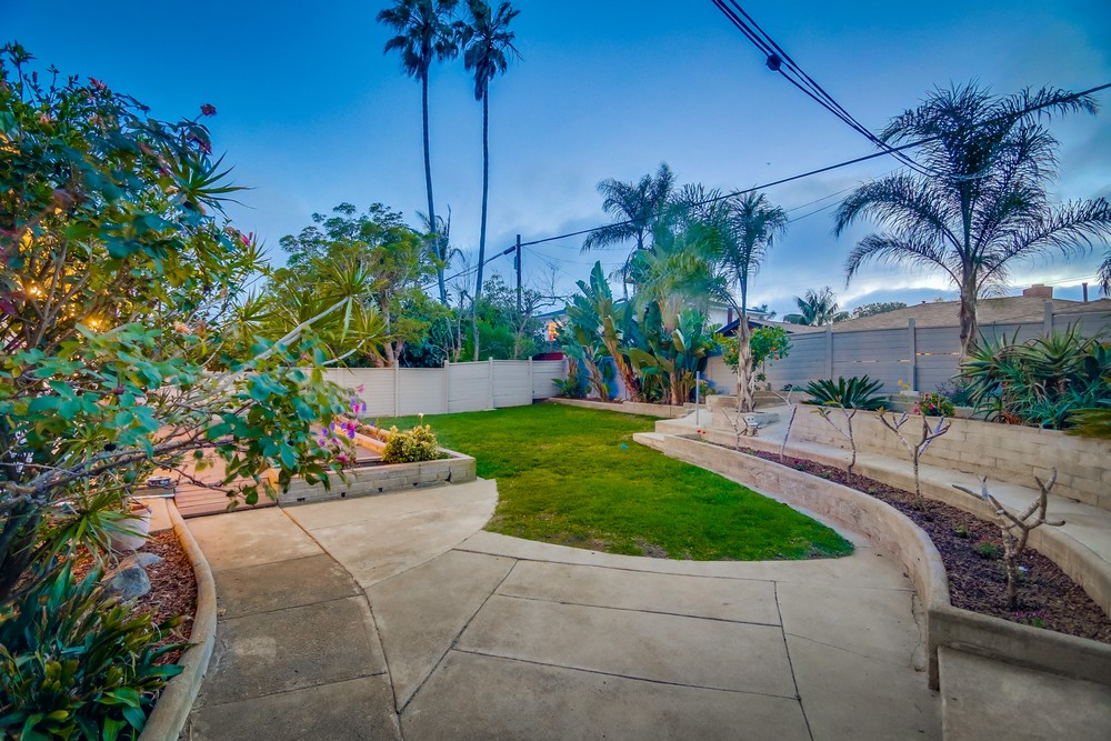 Virtual tour photo 11 of 48 for 956 Tarento Dr