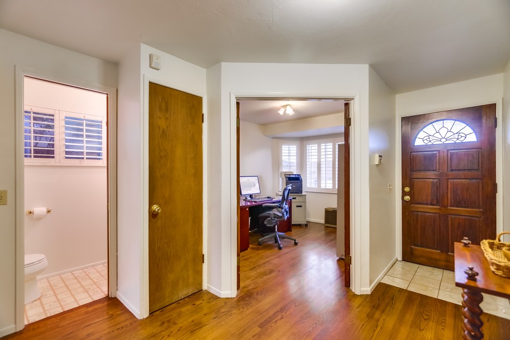 Virtual tour photo 14 of 48 for 956 Tarento Dr