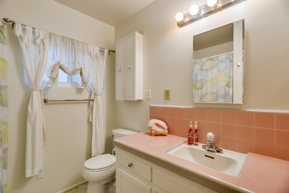 Virtual tour photo 37 of 48 for 956 Tarento Dr