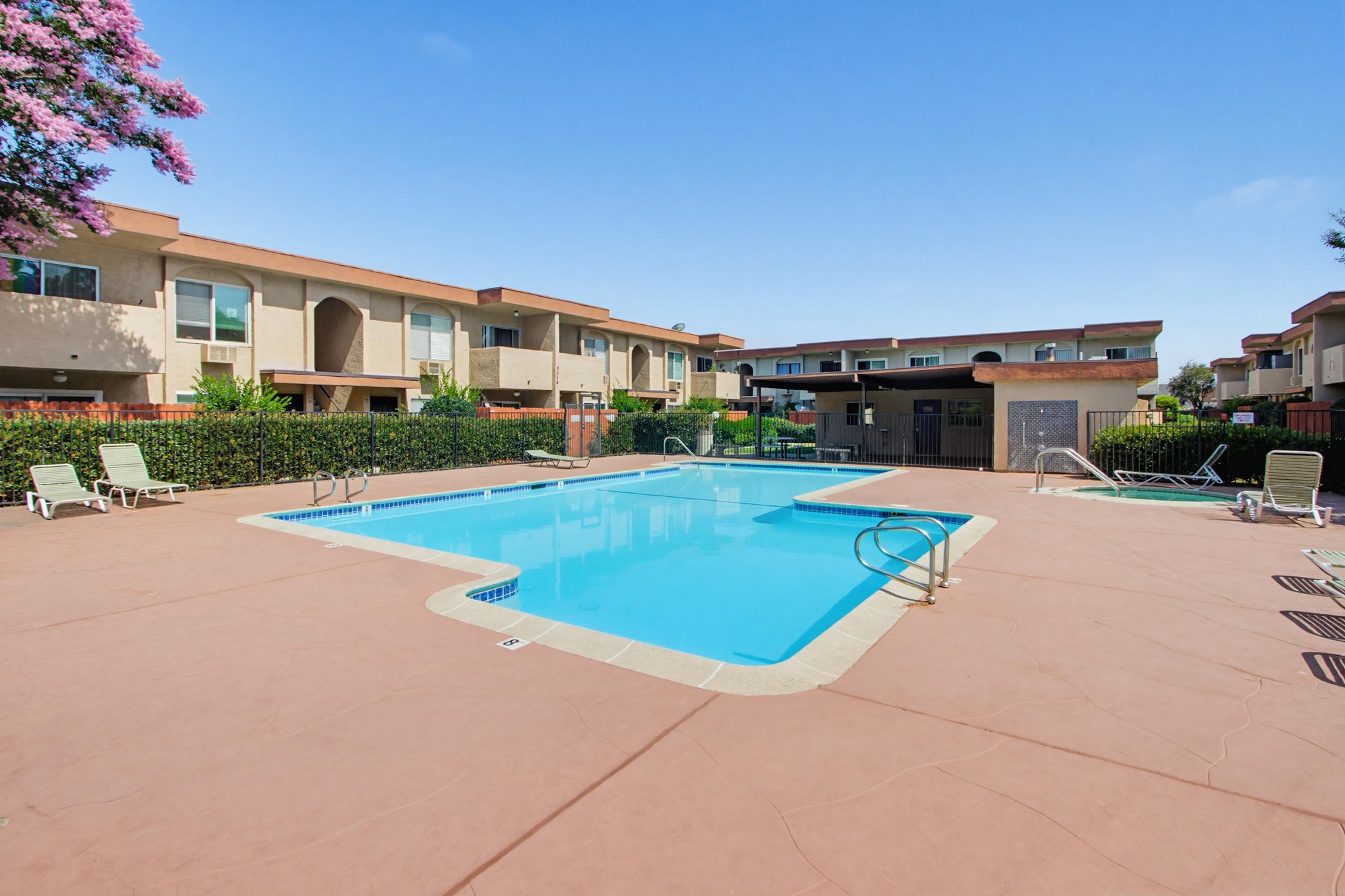 Virtual tour photo 25 of 31 for 9598 Carroll Canyon Rd APT 266