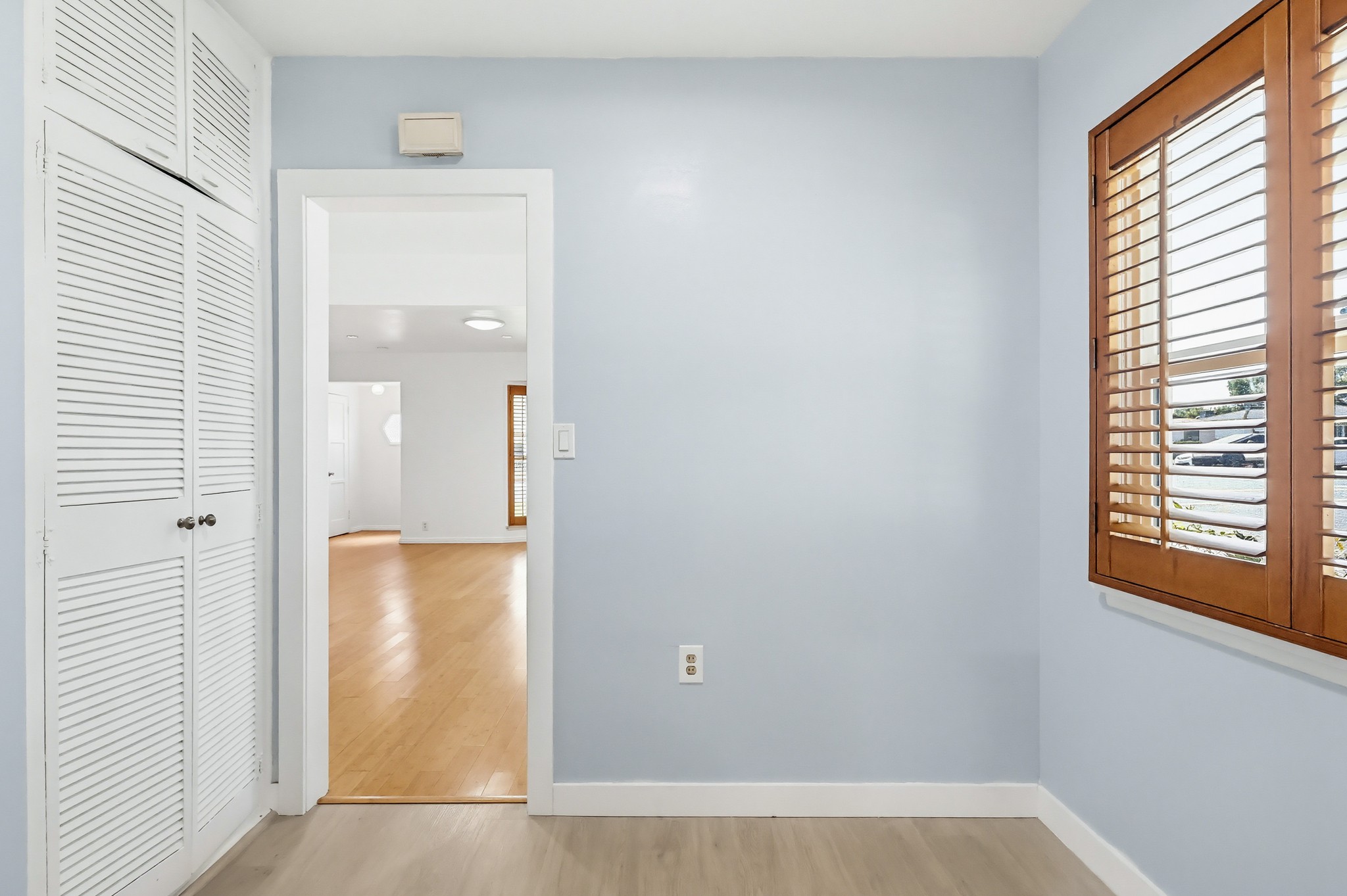 Virtual tour photo 18 of 82 for 9602 Olive St
