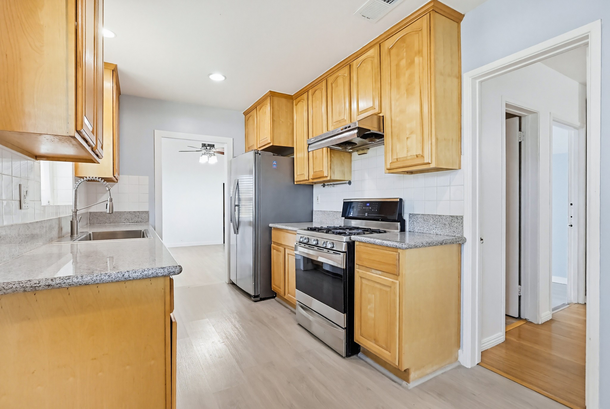 Virtual tour photo 19 of 82 for 9602 Olive St