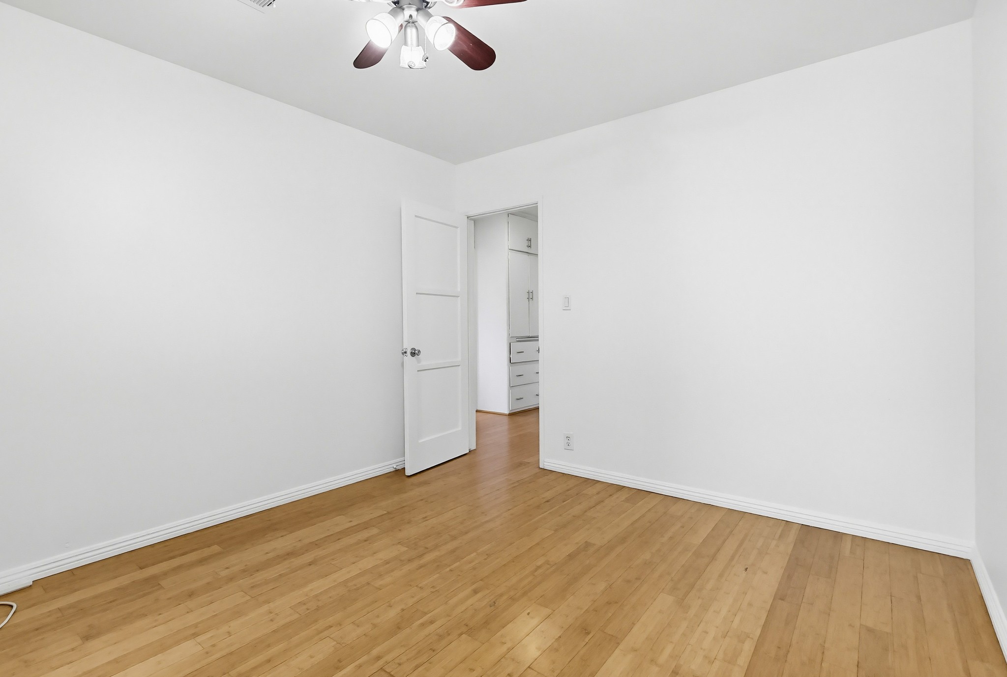 Virtual tour photo 38 of 82 for 9602 Olive St
