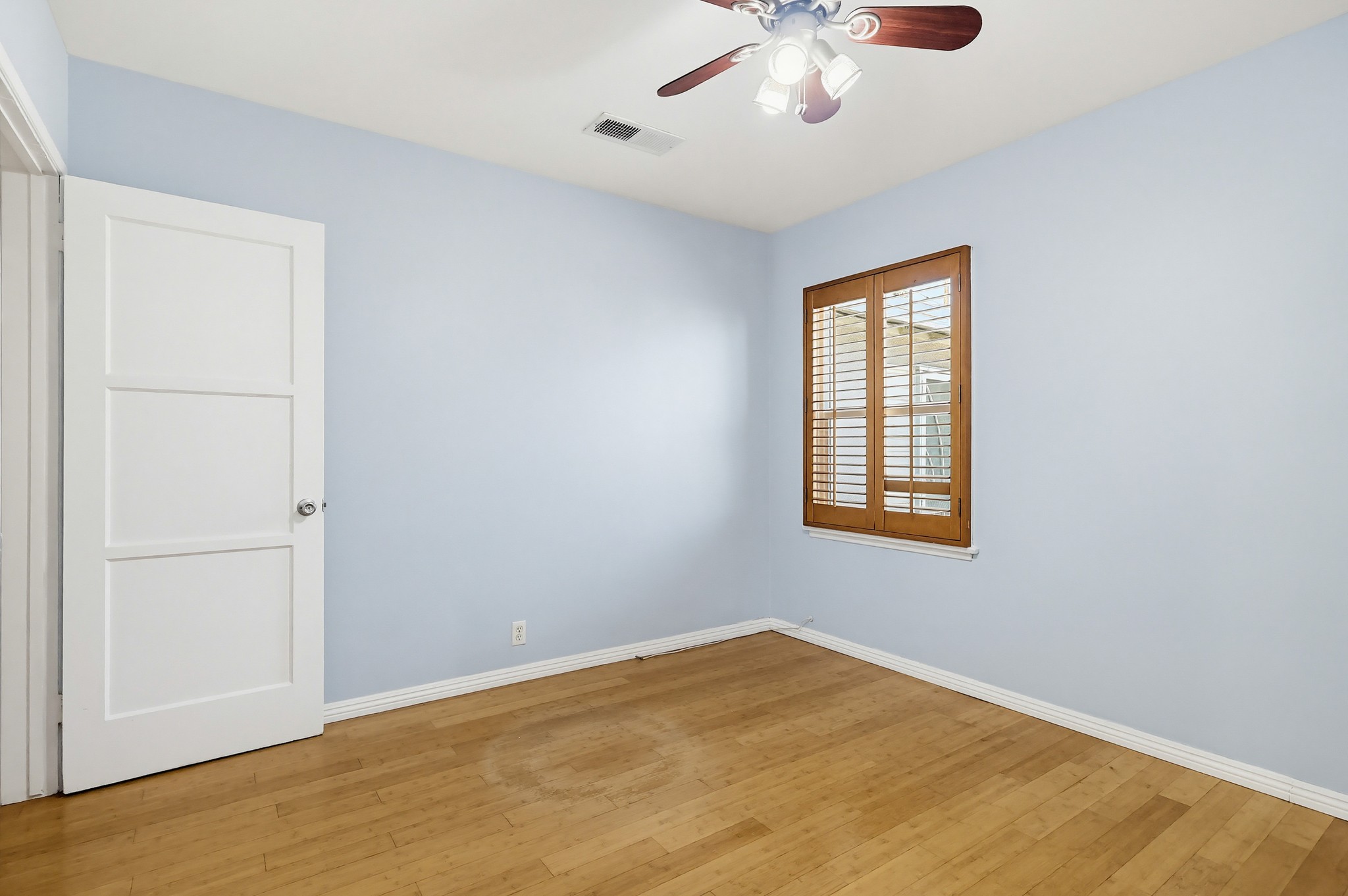 Virtual tour photo 47 of 82 for 9602 Olive St