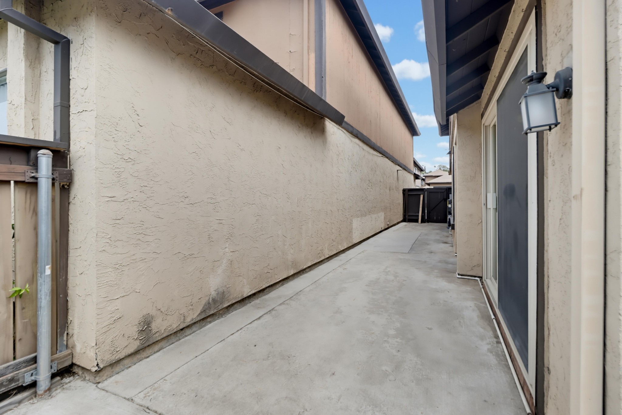 Virtual tour photo 6 of 42 for 9604 Kumquat Dr
