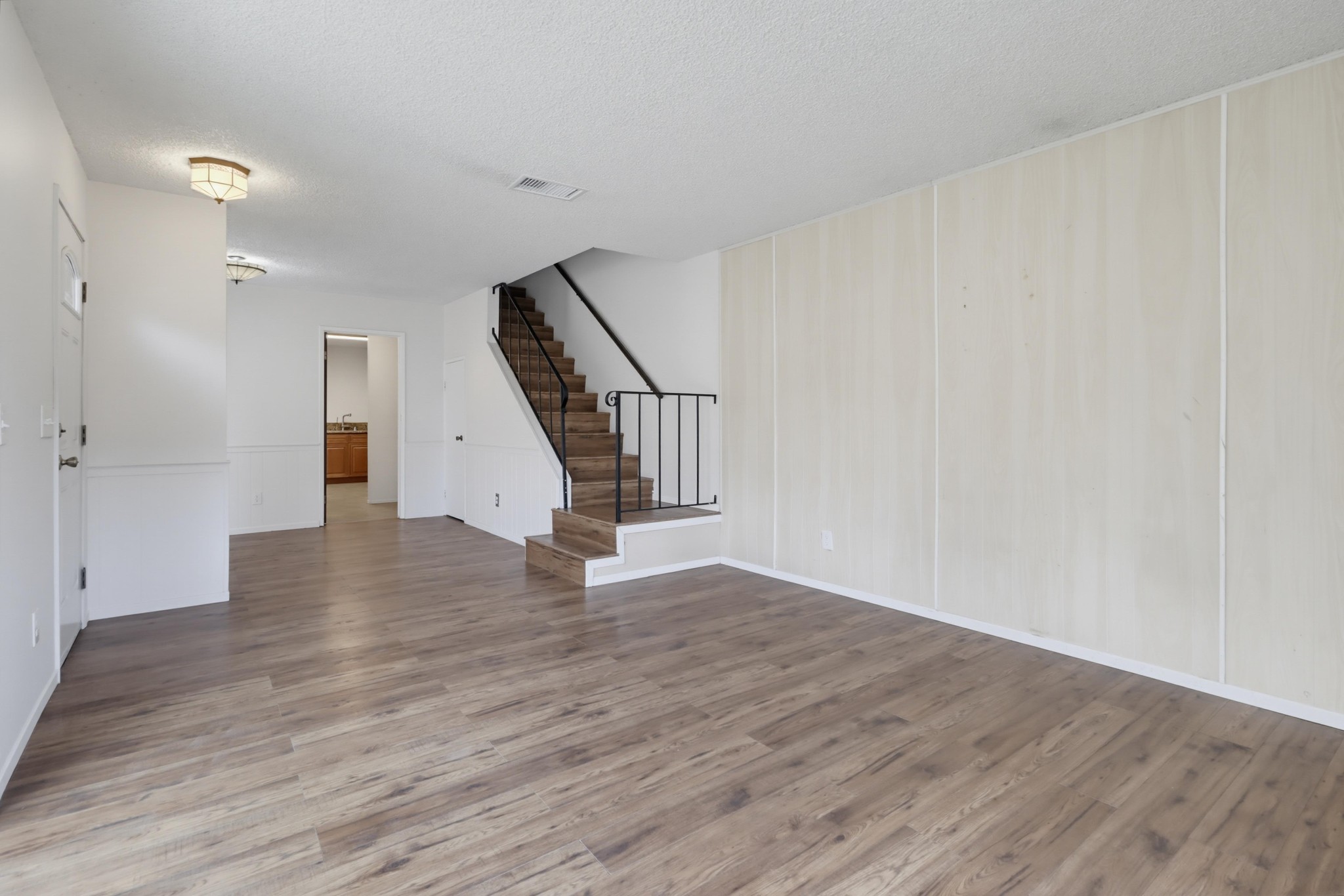 Virtual tour photo 11 of 42 for 9604 Kumquat Dr