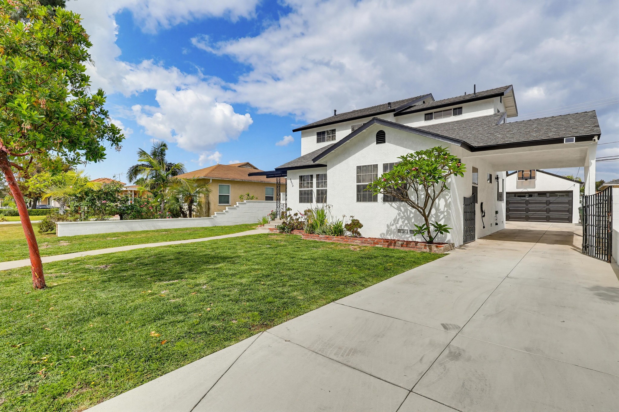 Virtual tour photo 3 of 85 for 9609 Orizaba Ave