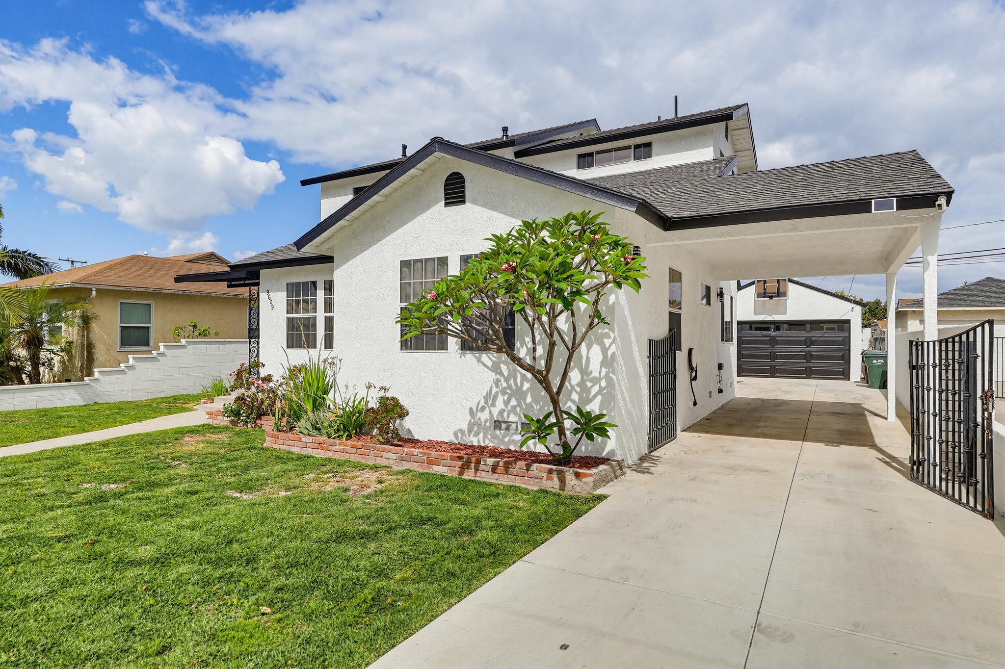 Virtual tour photo 6 of 85 for 9609 Orizaba Ave