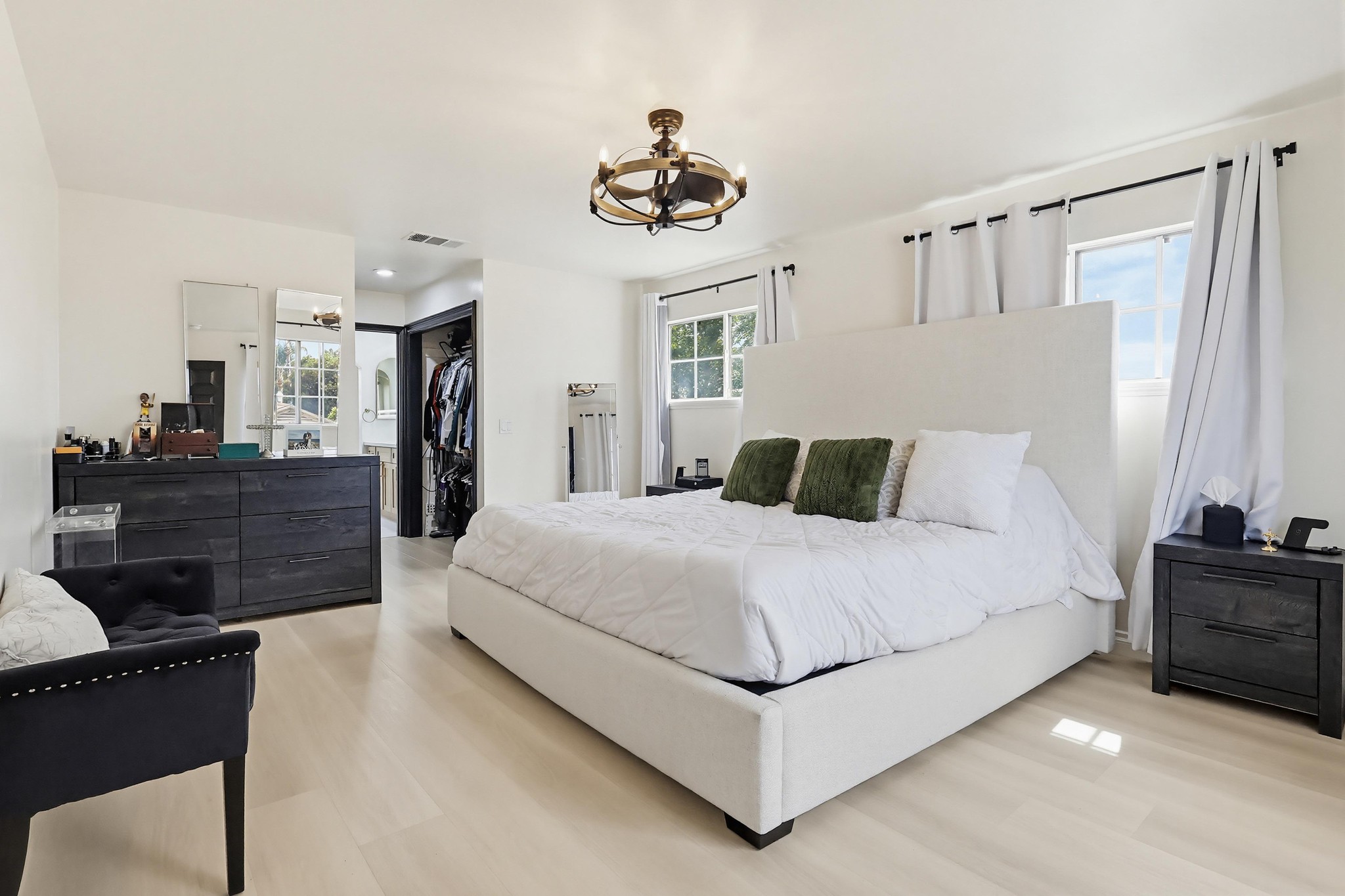 Virtual tour photo 42 of 85 for 9609 Orizaba Ave
