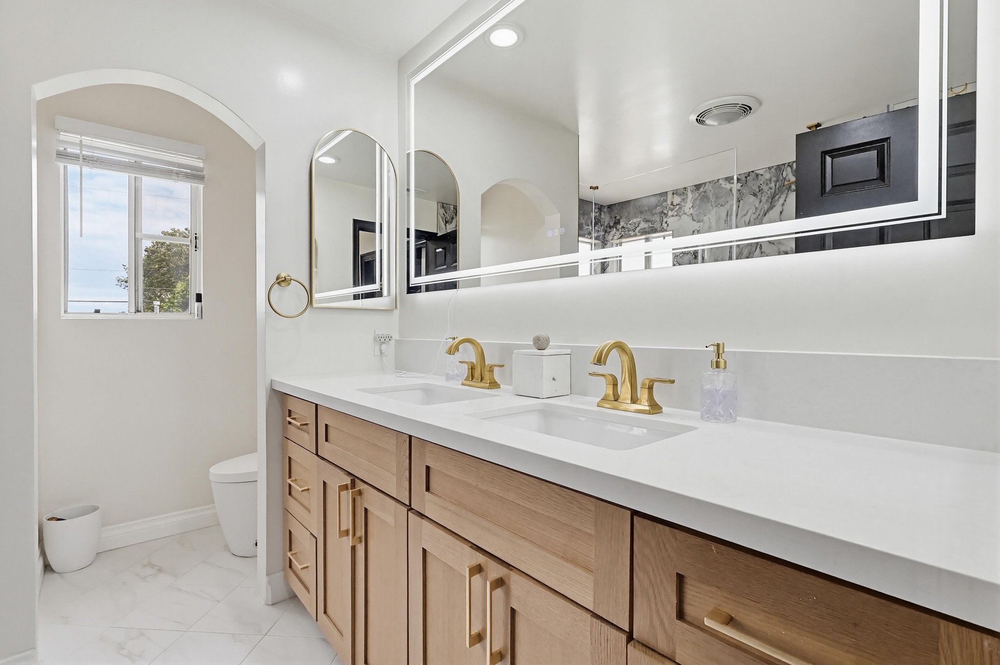 Virtual tour photo 48 of 85 for 9609 Orizaba Ave