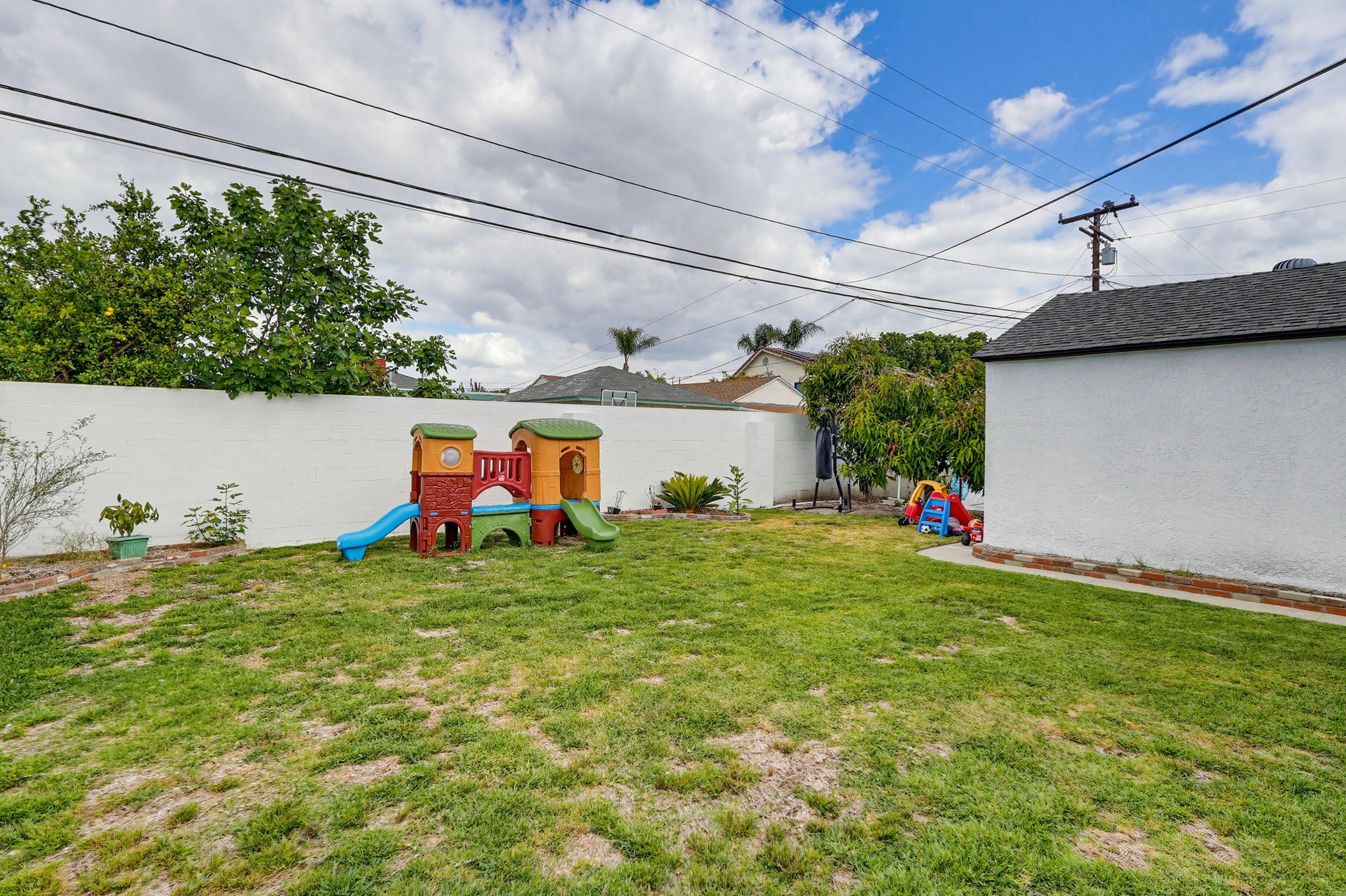 Virtual tour photo 79 of 85 for 9609 Orizaba Ave