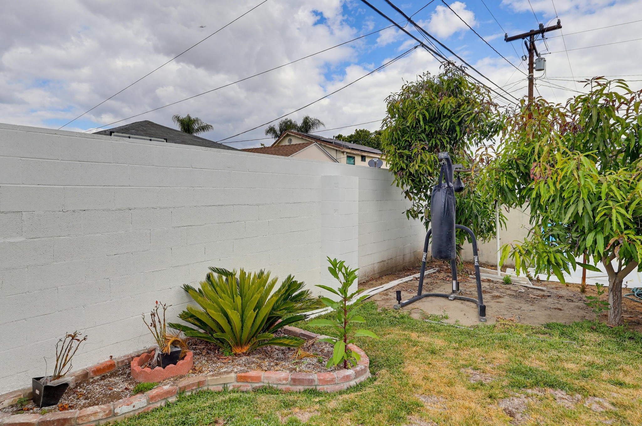Virtual tour photo 84 of 85 for 9609 Orizaba Ave