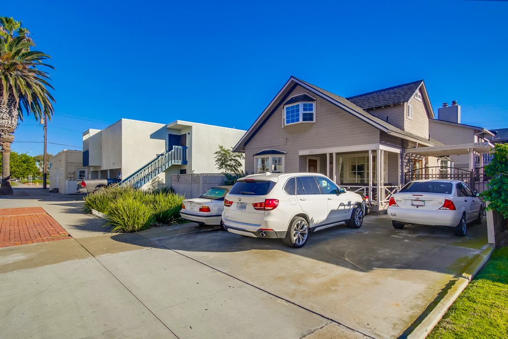 Virtual tour photo 3 of 73 for 961 Thomas Ave