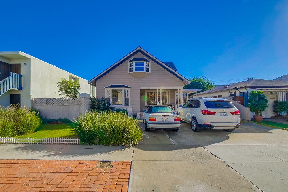 Virtual tour photo 4 of 73 for 961 Thomas Ave