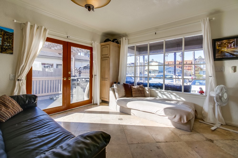 Virtual tour photo 13 of 73 for 961 Thomas Ave