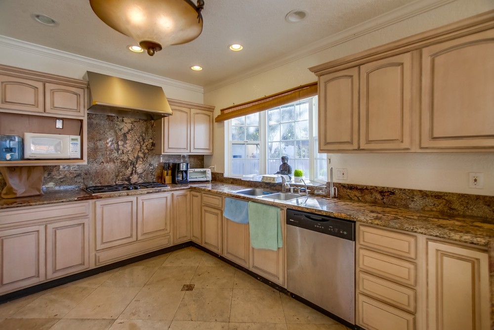 Virtual tour photo 15 of 73 for 961 Thomas Ave