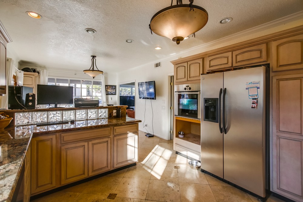 Virtual tour photo 18 of 73 for 961 Thomas Ave