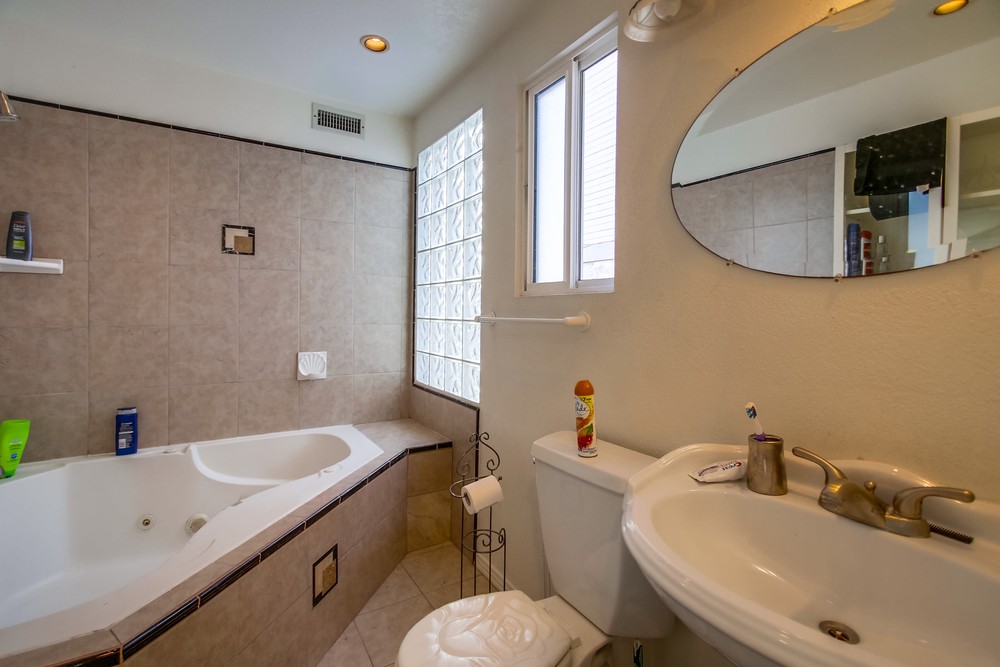 Virtual tour photo 26 of 73 for 961 Thomas Ave