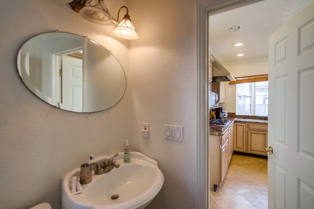 Virtual tour photo 27 of 73 for 961 Thomas Ave