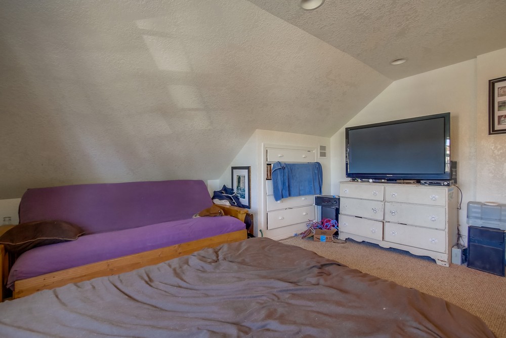 Virtual tour photo 35 of 73 for 961 Thomas Ave