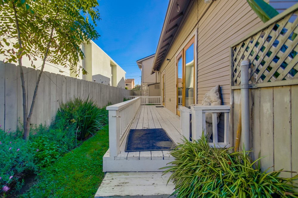 Virtual tour photo 40 of 73 for 961 Thomas Ave