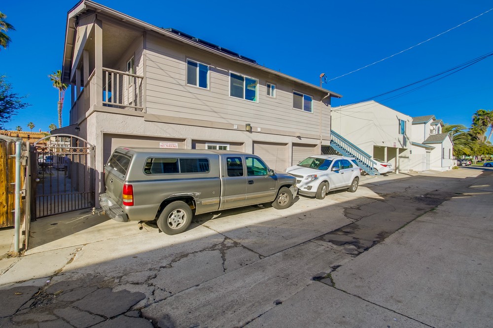Virtual tour photo 52 of 73 for 961 Thomas Ave