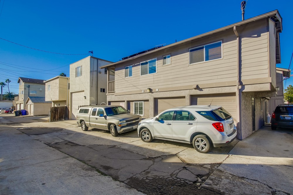 Virtual tour photo 54 of 73 for 961 Thomas Ave