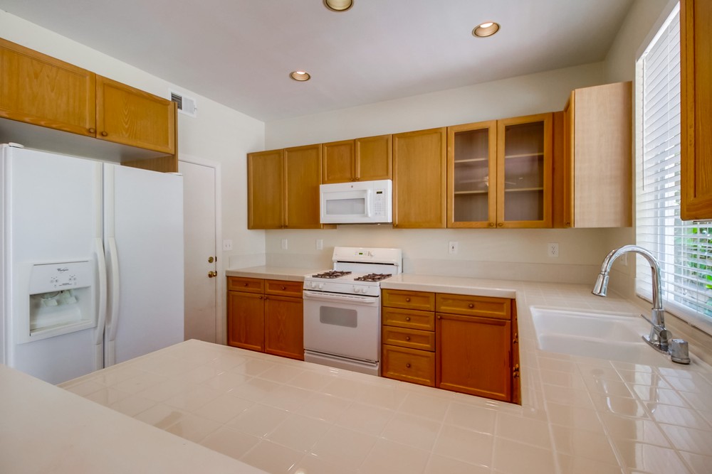Virtual tour photo 12 of 46 for 9611 Stonecrest Blvd