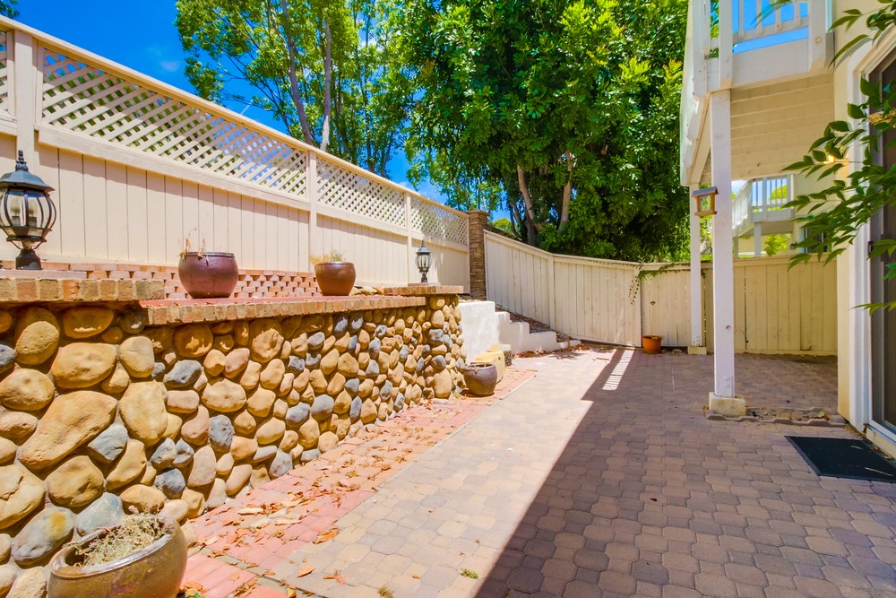 Virtual tour photo 42 of 46 for 9611 Stonecrest Blvd