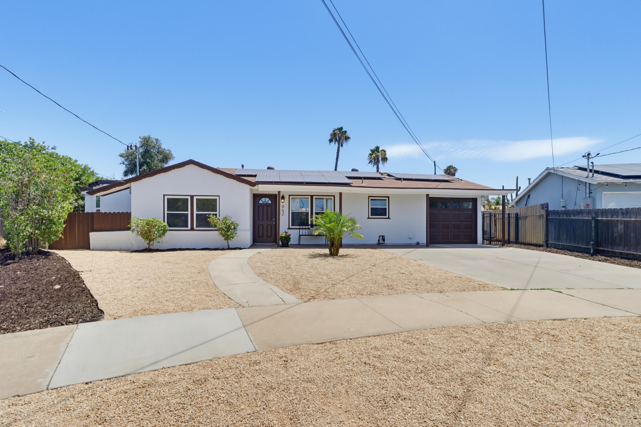 Virtual tour photo 1 of 51 for 962 Wilfred St