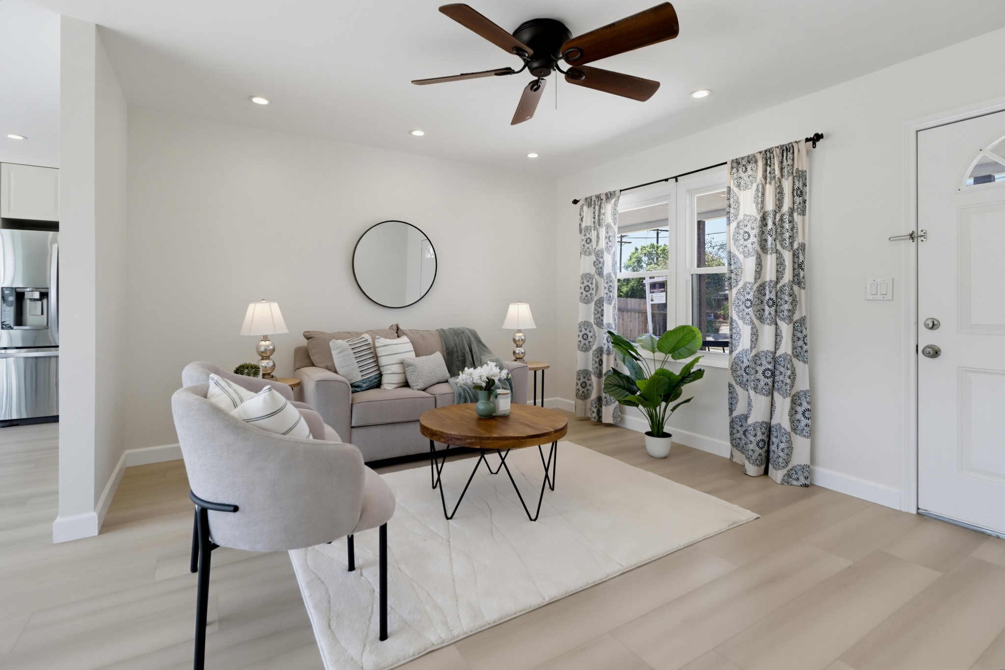 Virtual tour photo 9 of 51 for 962 Wilfred St