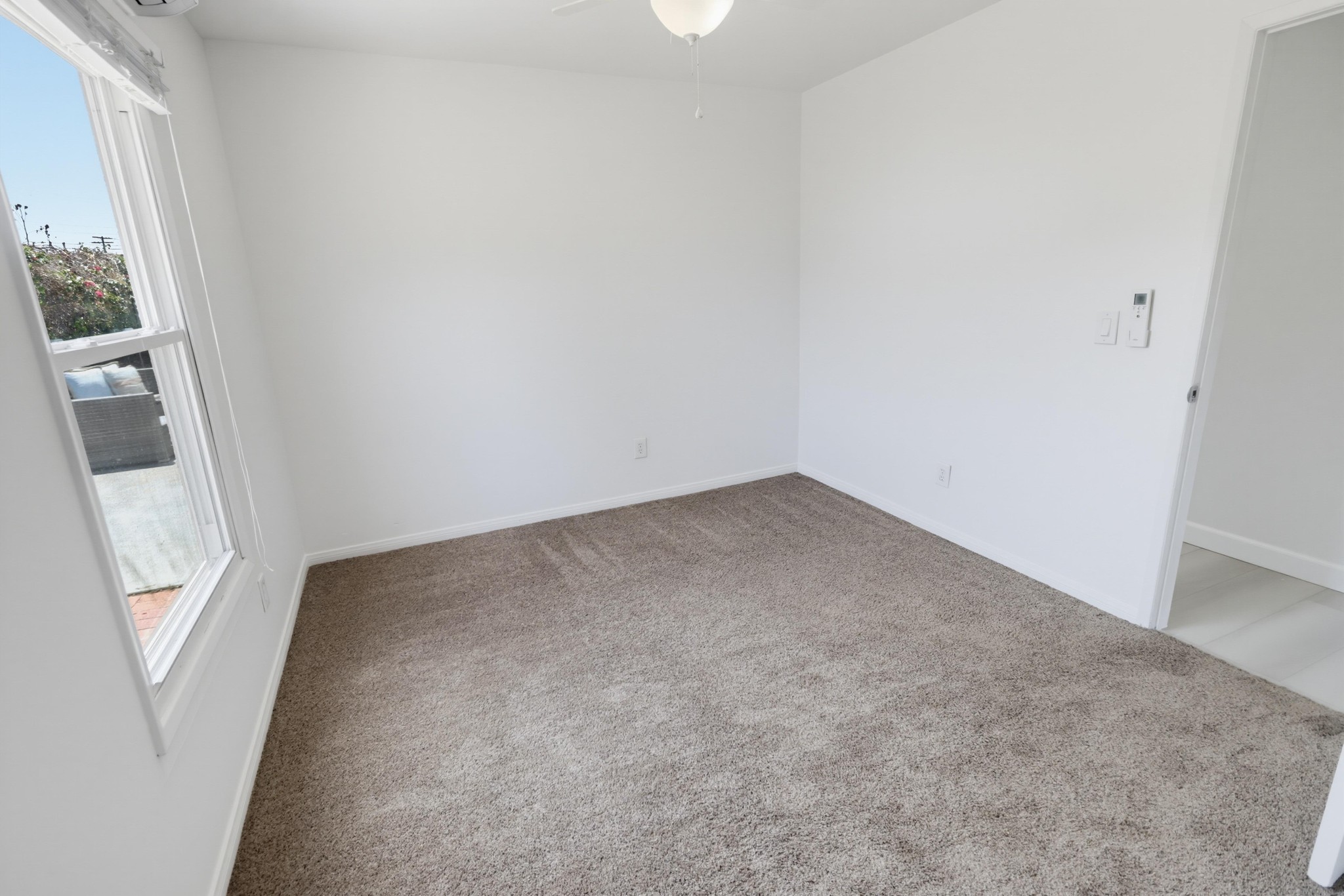 Virtual tour photo 25 of 51 for 962 Wilfred St