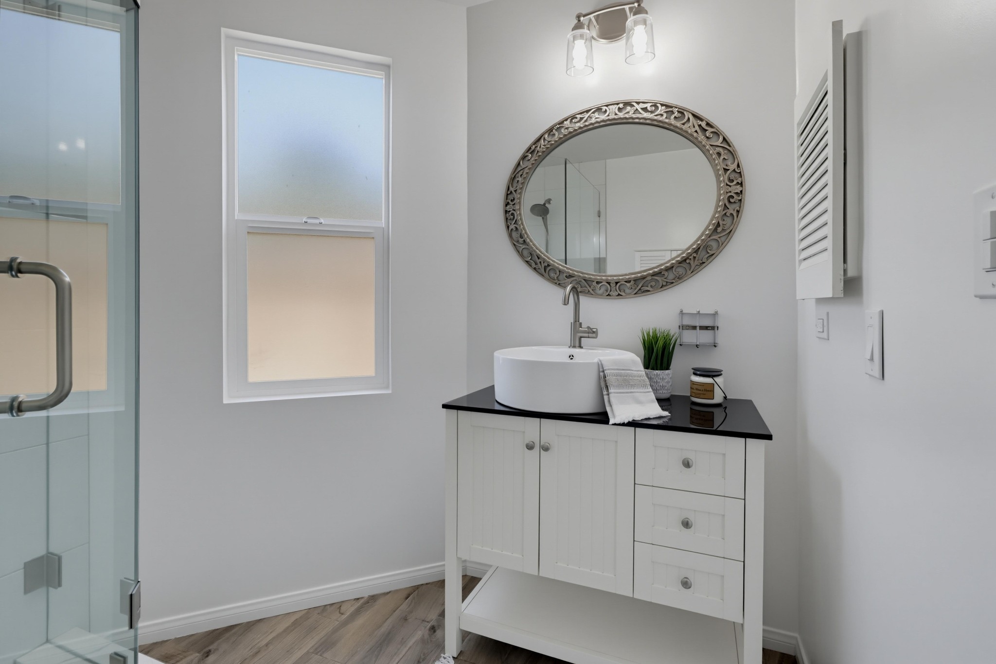 Virtual tour photo 32 of 51 for 962 Wilfred St