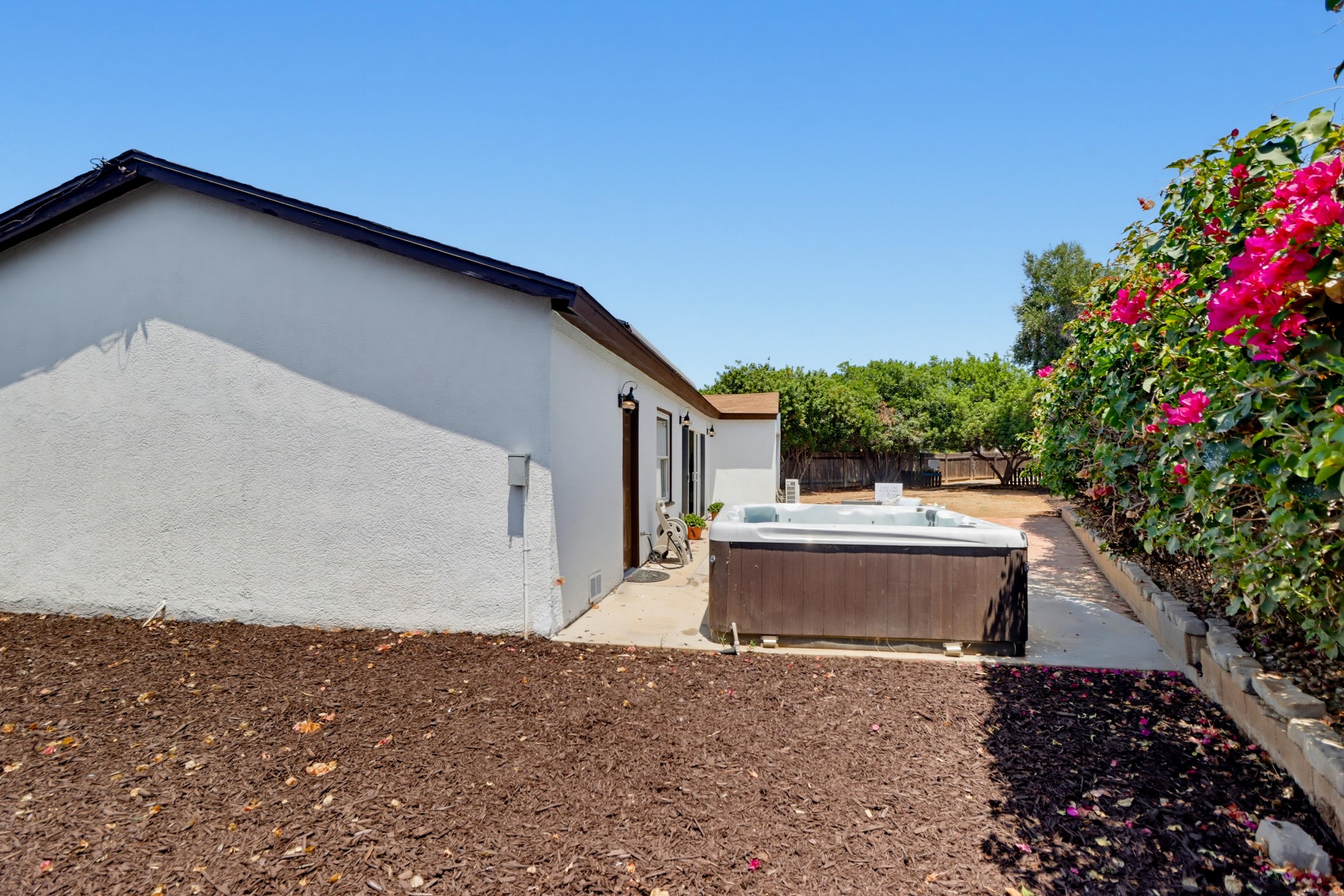 Virtual tour photo 36 of 51 for 962 Wilfred St